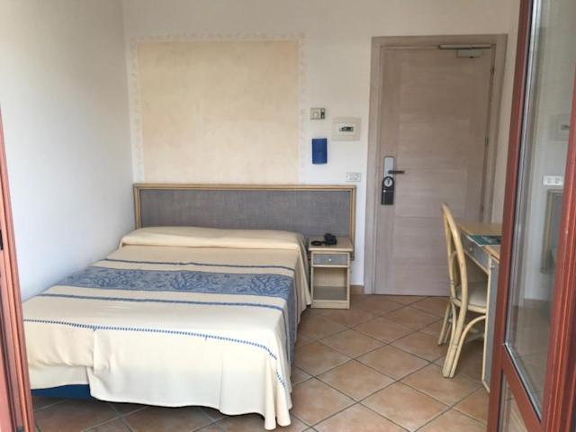 Mon Repos Hotel